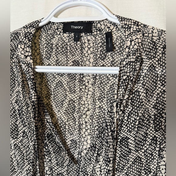 Theory Black White 100% Silk Long Sleeve Blouse | Size Petite - Picture 3 of 11